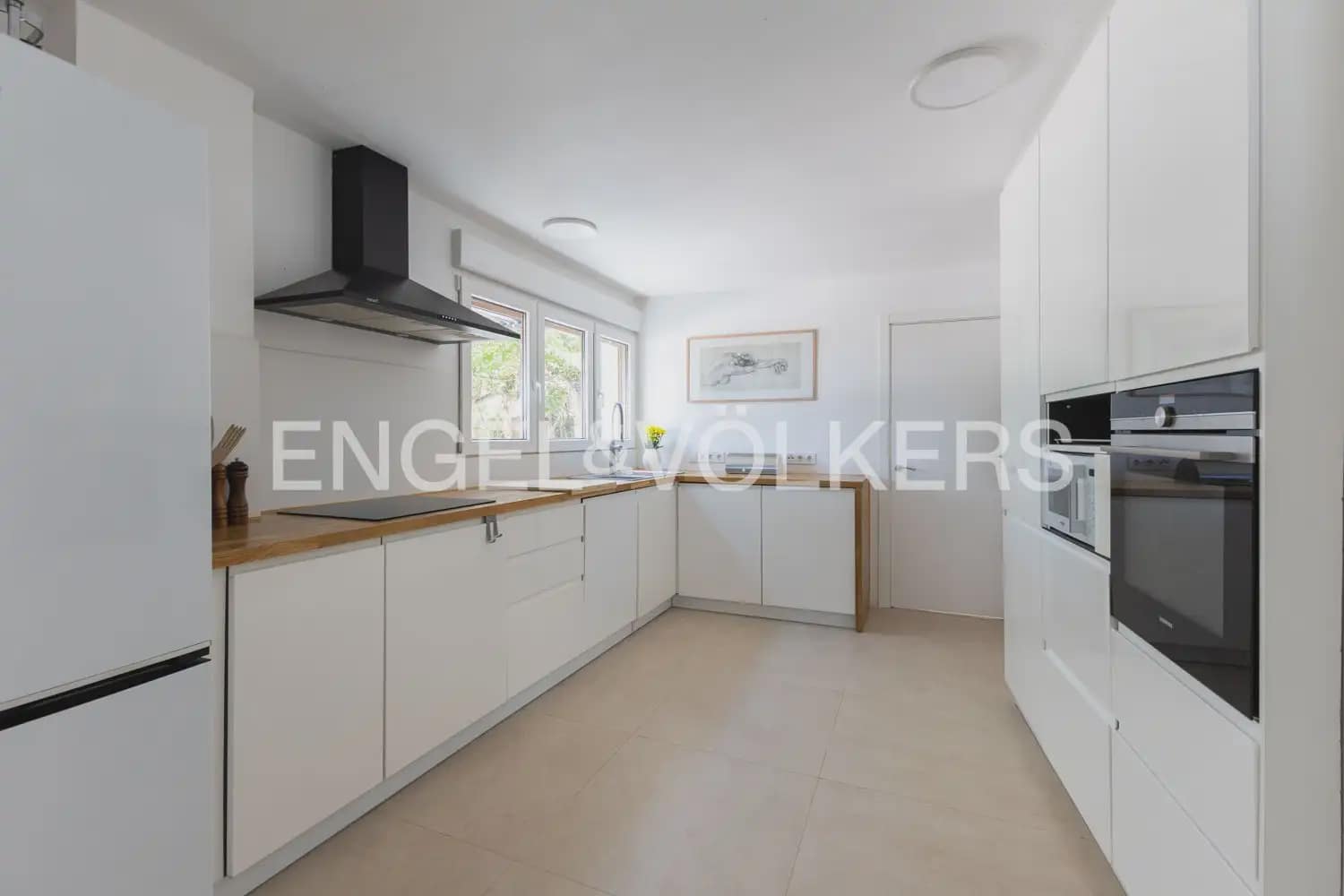 3 bedroom Villa for rent in Alboraya / Alboraia with garage - € 3,500 (Ref: 9898169)