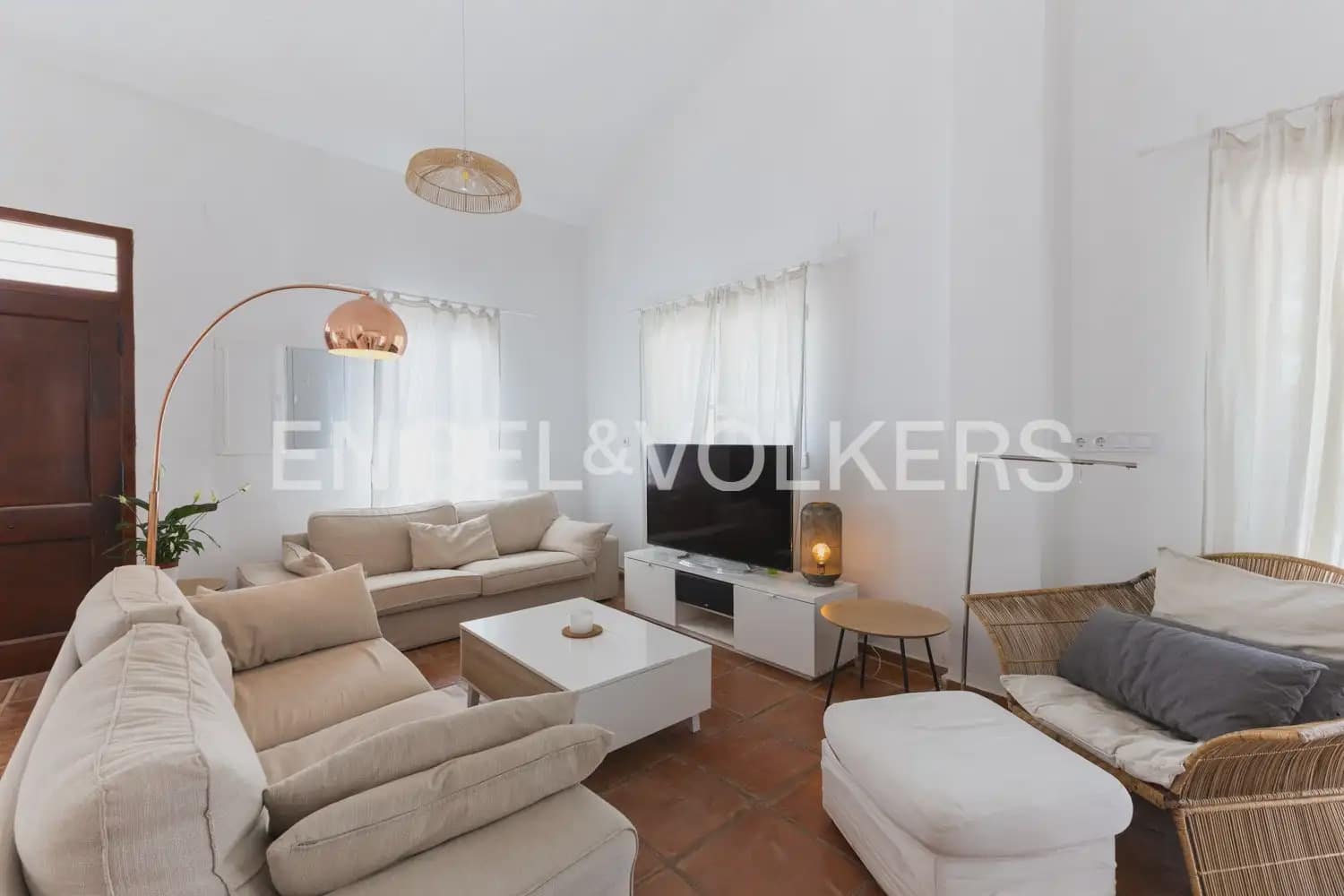 3 bedroom Villa for rent in Alboraya / Alboraia with garage - € 3,500 (Ref: 9898169)