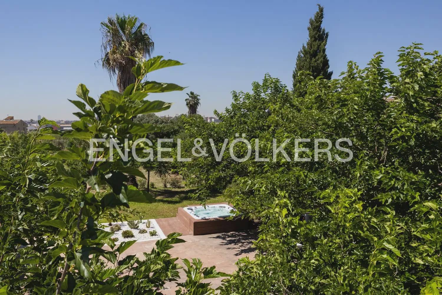 3 bedroom Villa for rent in Alboraya / Alboraia with garage - € 3,500 (Ref: 9898169)
