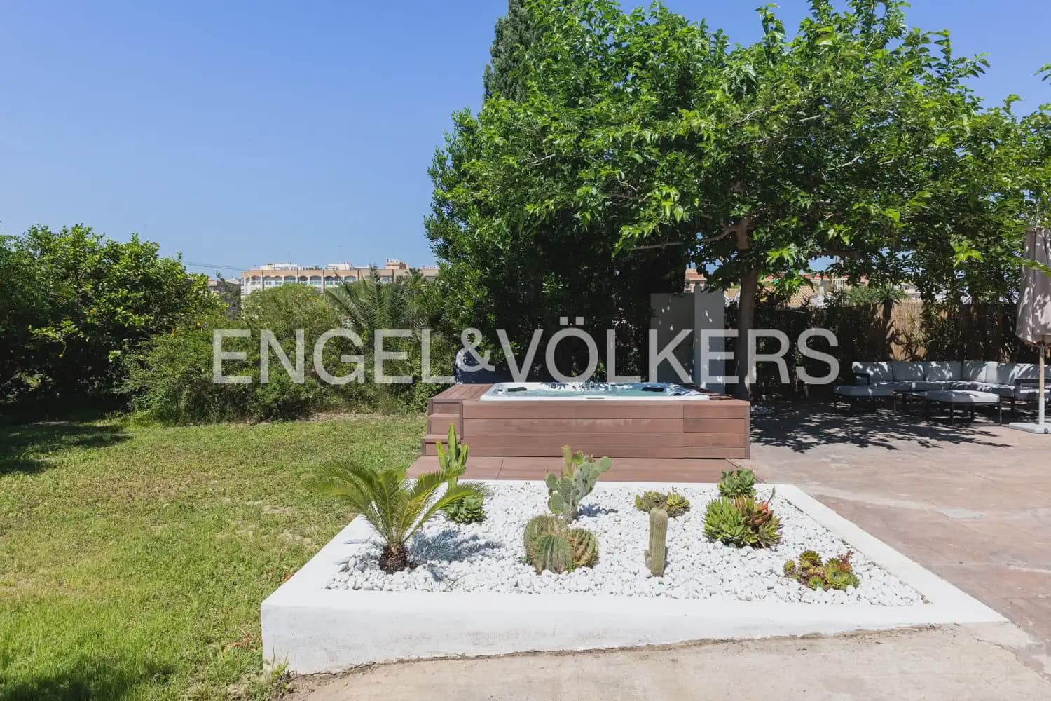 3 bedroom Villa for rent in Alboraya / Alboraia with garage - € 3,500 (Ref: 9898169)