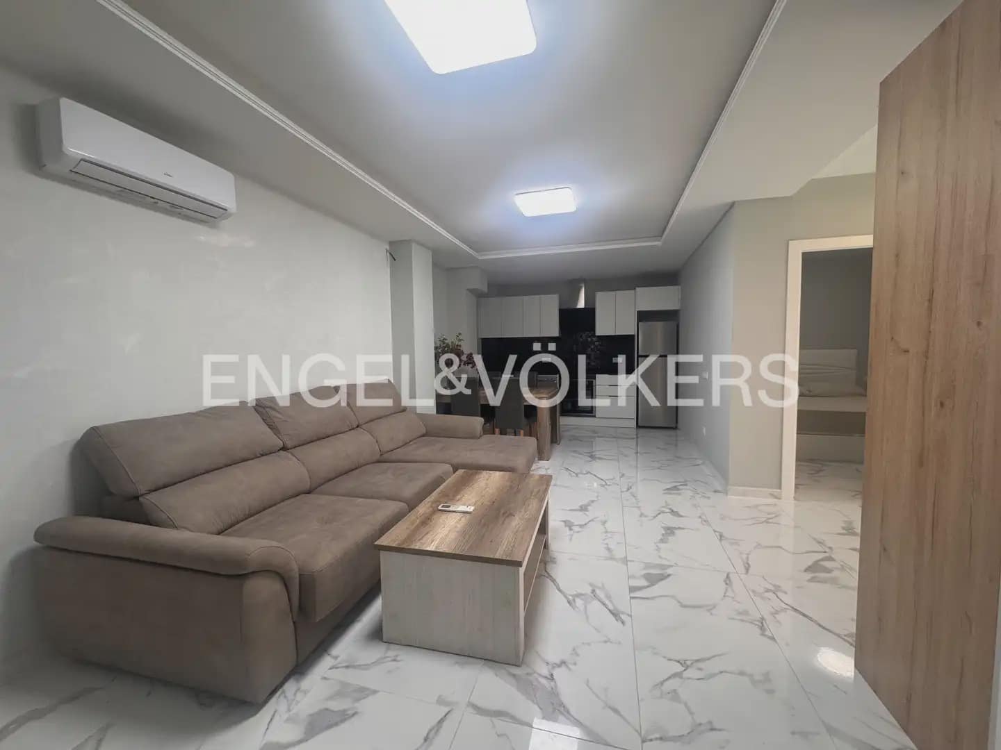 2 quarto Apartamento para arrendar em Valencia cidade - 2 000 € (Ref: 9898170)