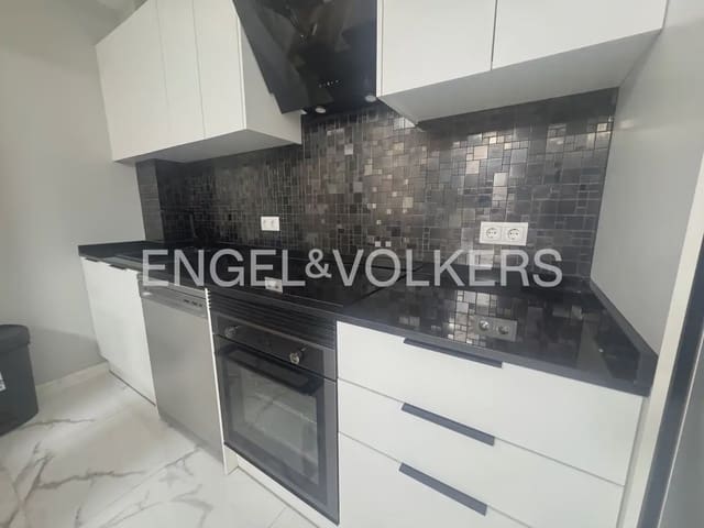 2 quarto Apartamento para arrendar em Torrefiel, Valência cidade - 2 000 € (Ref: 9898170)
