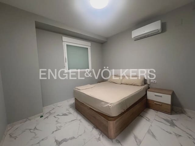 2 quarto Apartamento para arrendar em Torrefiel, Valência cidade - 2 000 € (Ref: 9898170)