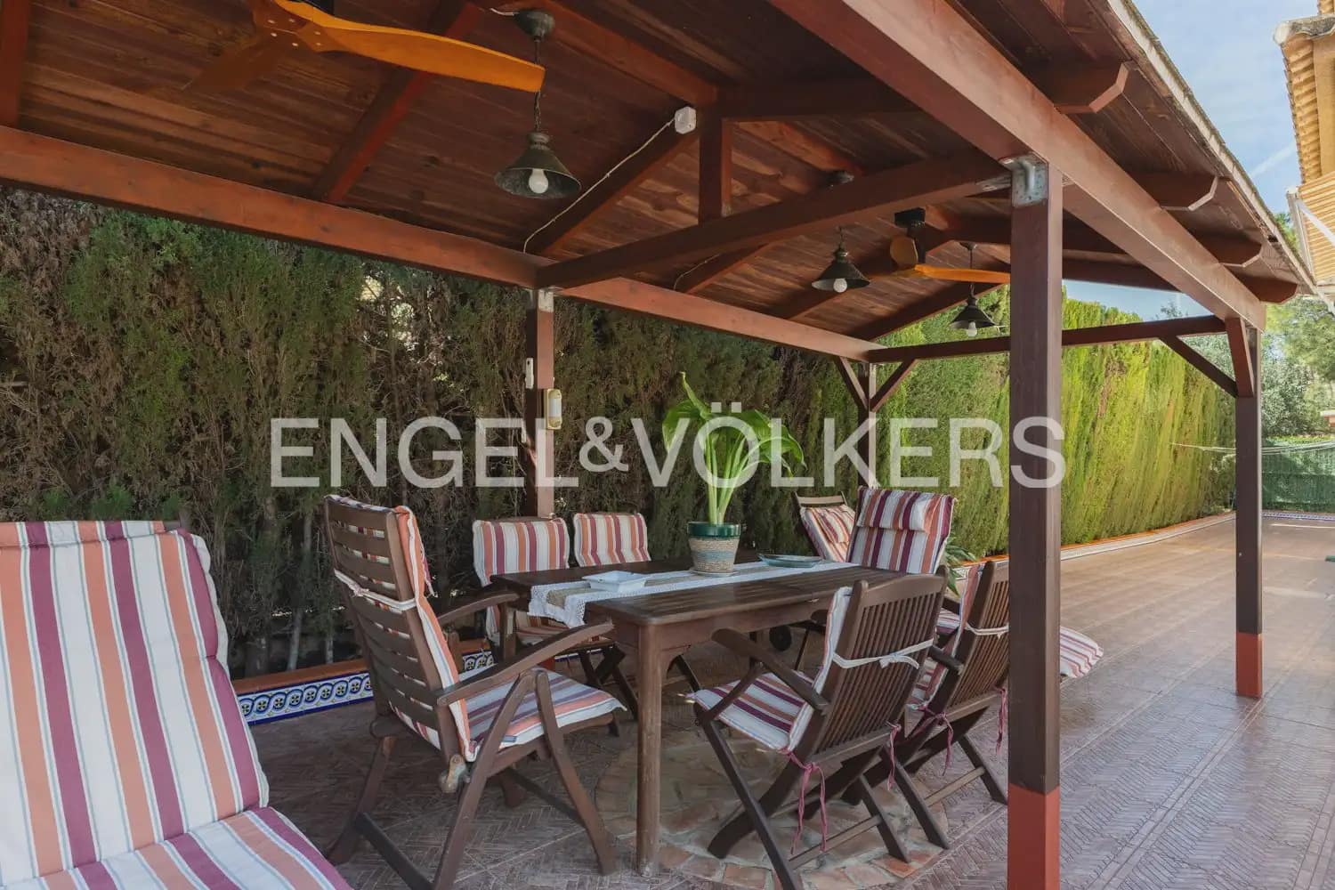 4 chambre Villa/Maison à vendre à L'Eliana avec piscine garage - 795 000 € (Ref: 9898171)
