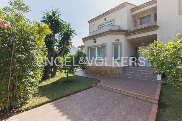 4 chambre Villa/Maison à vendre à L'Eliana avec piscine garage - 795 000 € (Ref: 9898171)