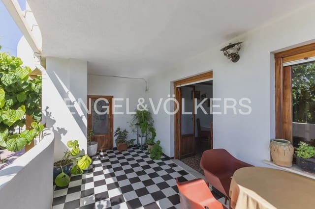 6 Zimmer Villa zu verkaufen in Chiva mit Pool Garage - 395.000 € (Ref: 9898172)