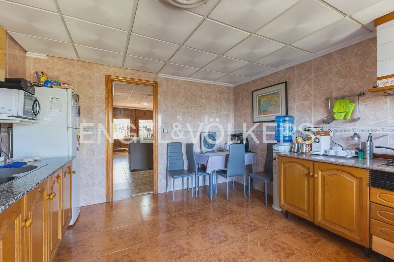 6 Zimmer Villa zu verkaufen in Chiva mit Pool Garage - 395.000 € (Ref: 9898172)