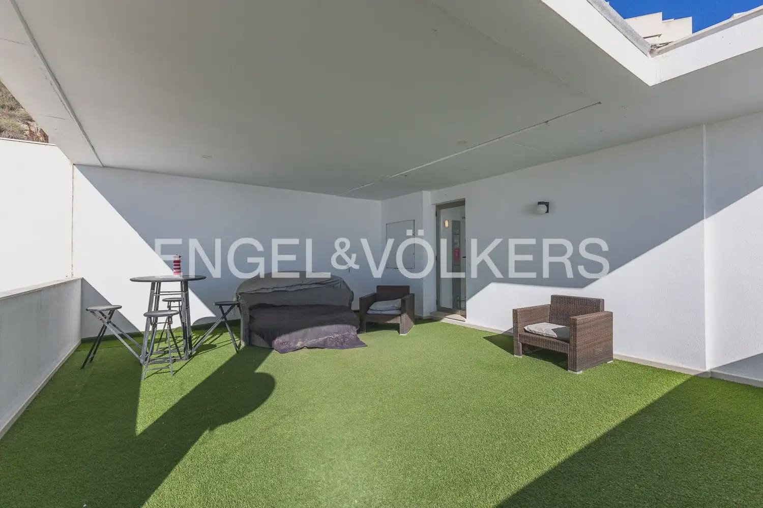 3 bedroom Villa for sale in Cullera with garage - € 890,000 (Ref: 9898173)