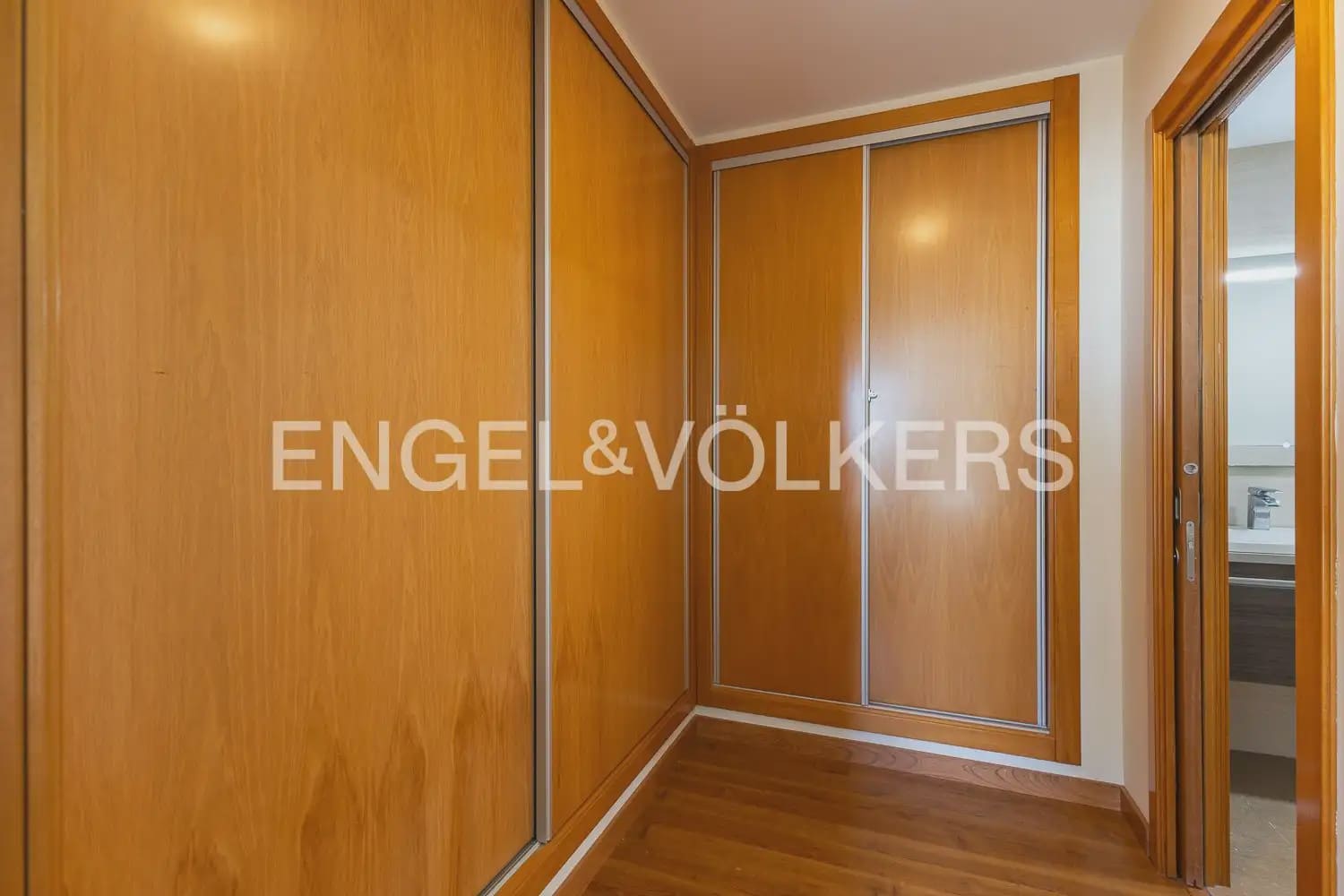 3 bedroom Villa for sale in Cullera with garage - € 890,000 (Ref: 9898173)