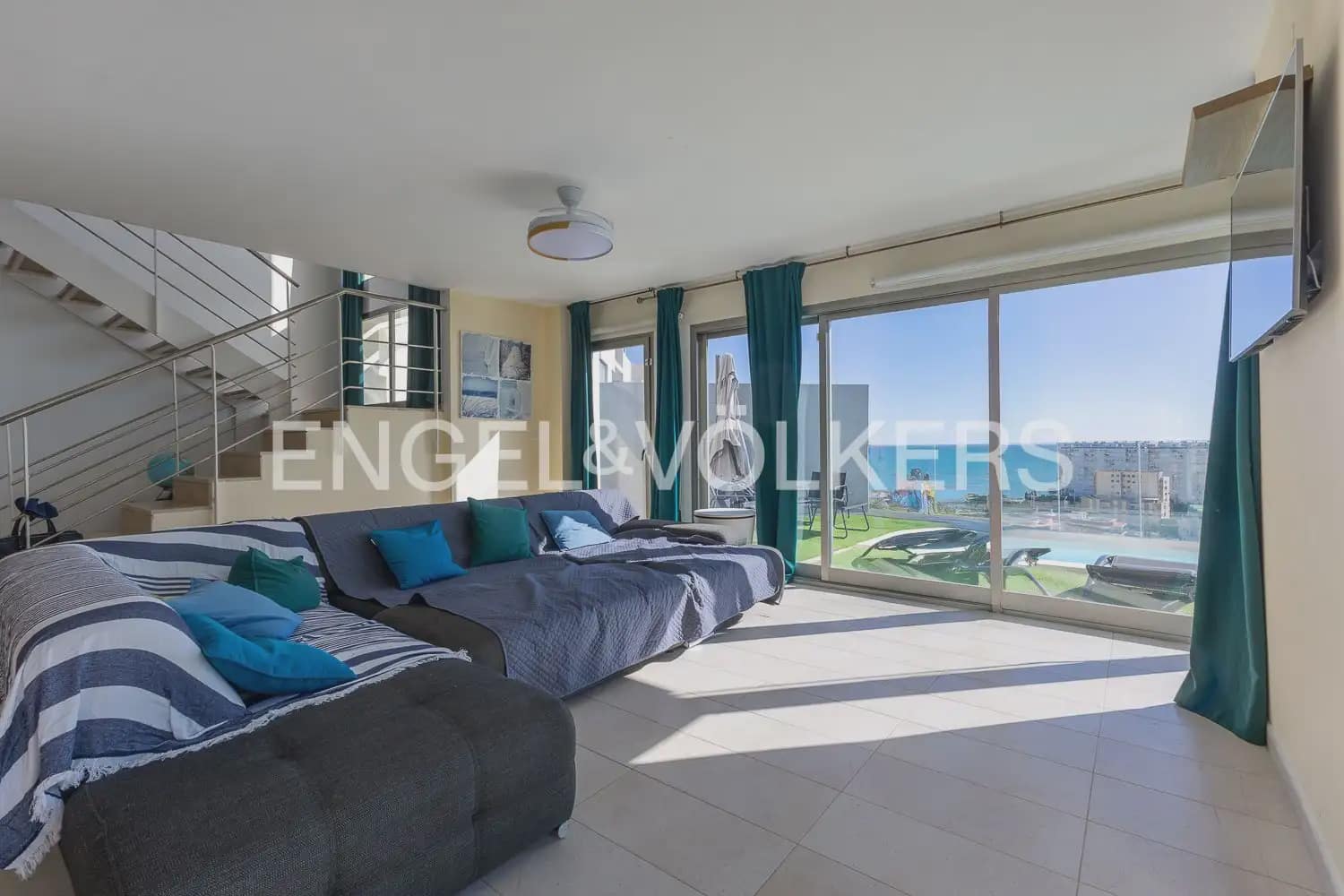 3 bedroom Villa for sale in Cullera with garage - € 890,000 (Ref: 9898173)