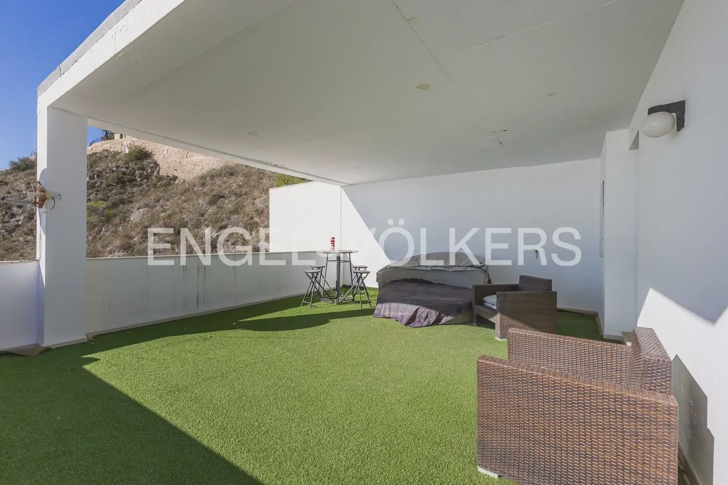 3 bedroom Villa for sale in Cullera with garage - € 890,000 (Ref: 9898173)