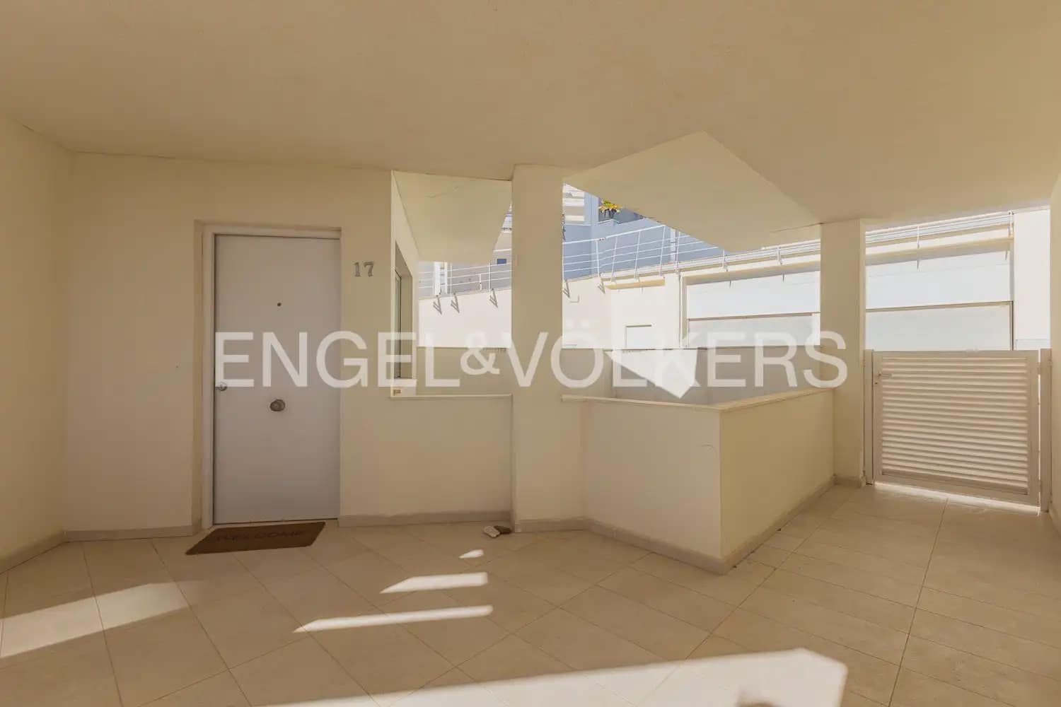 3 bedroom Villa for sale in Cullera with garage - € 890,000 (Ref: 9898173)