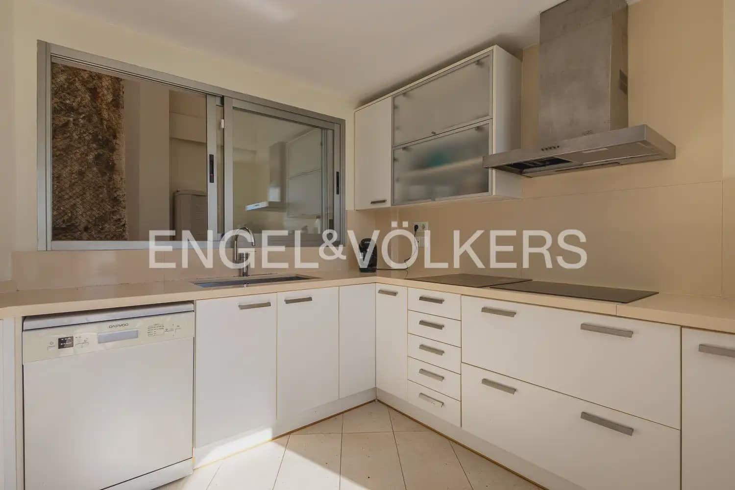 3 bedroom Villa for sale in Cullera with garage - € 890,000 (Ref: 9898173)