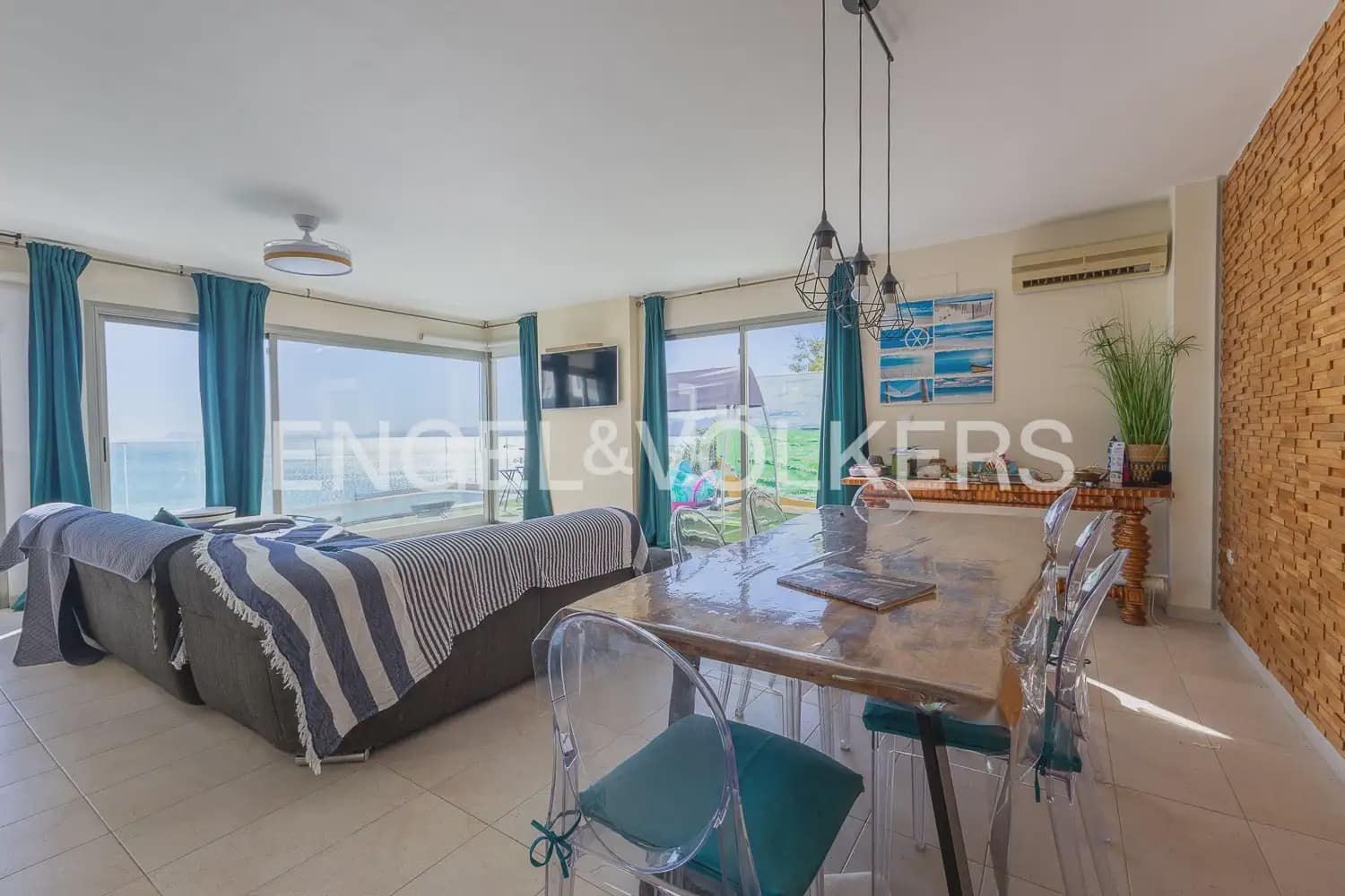3 bedroom Villa for sale in Cullera with garage - € 890,000 (Ref: 9898173)