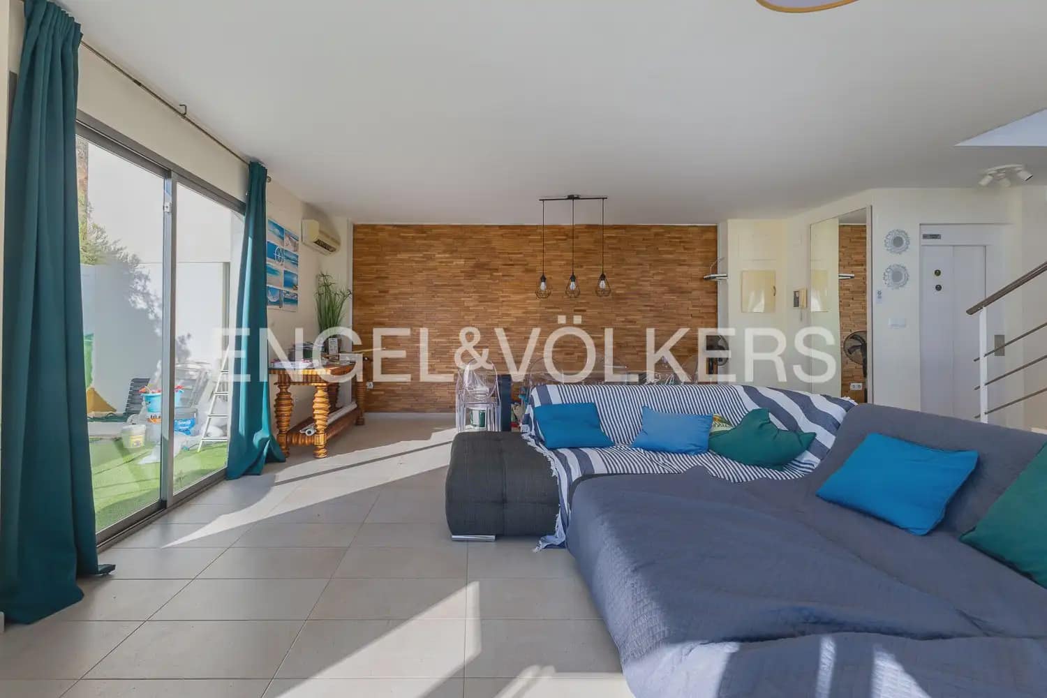 3 bedroom Villa for sale in Cullera with garage - € 890,000 (Ref: 9898173)