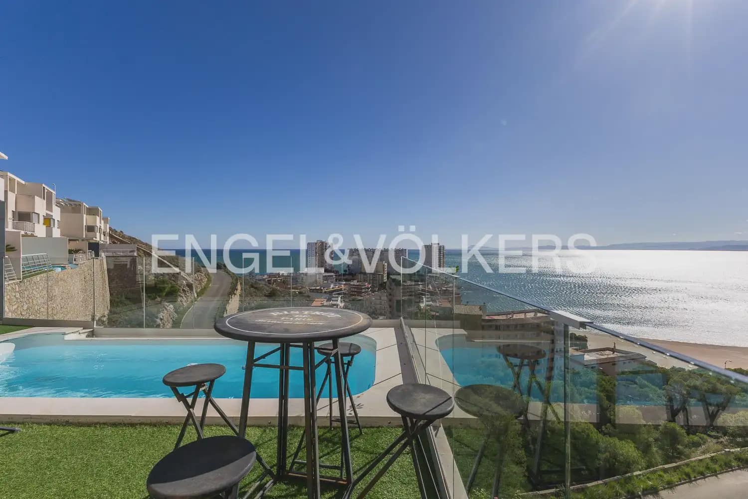 3 bedroom Villa for sale in Cullera with garage - € 890,000 (Ref: 9898173)