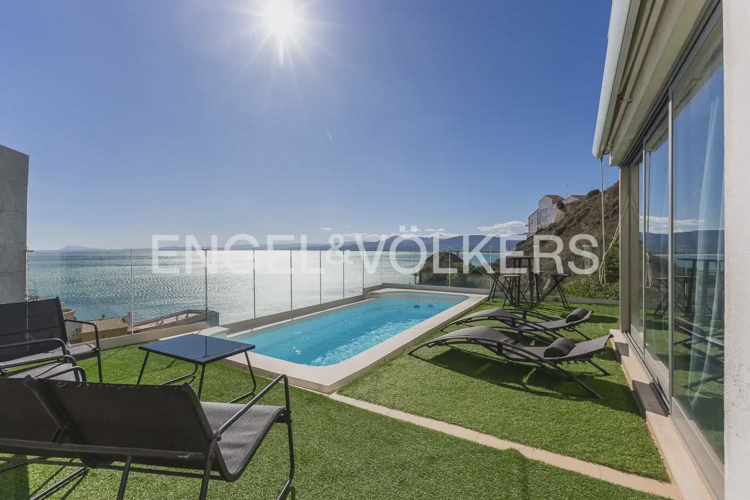 3 bedroom Villa for sale in Cullera with garage - € 890,000 (Ref: 9898173)