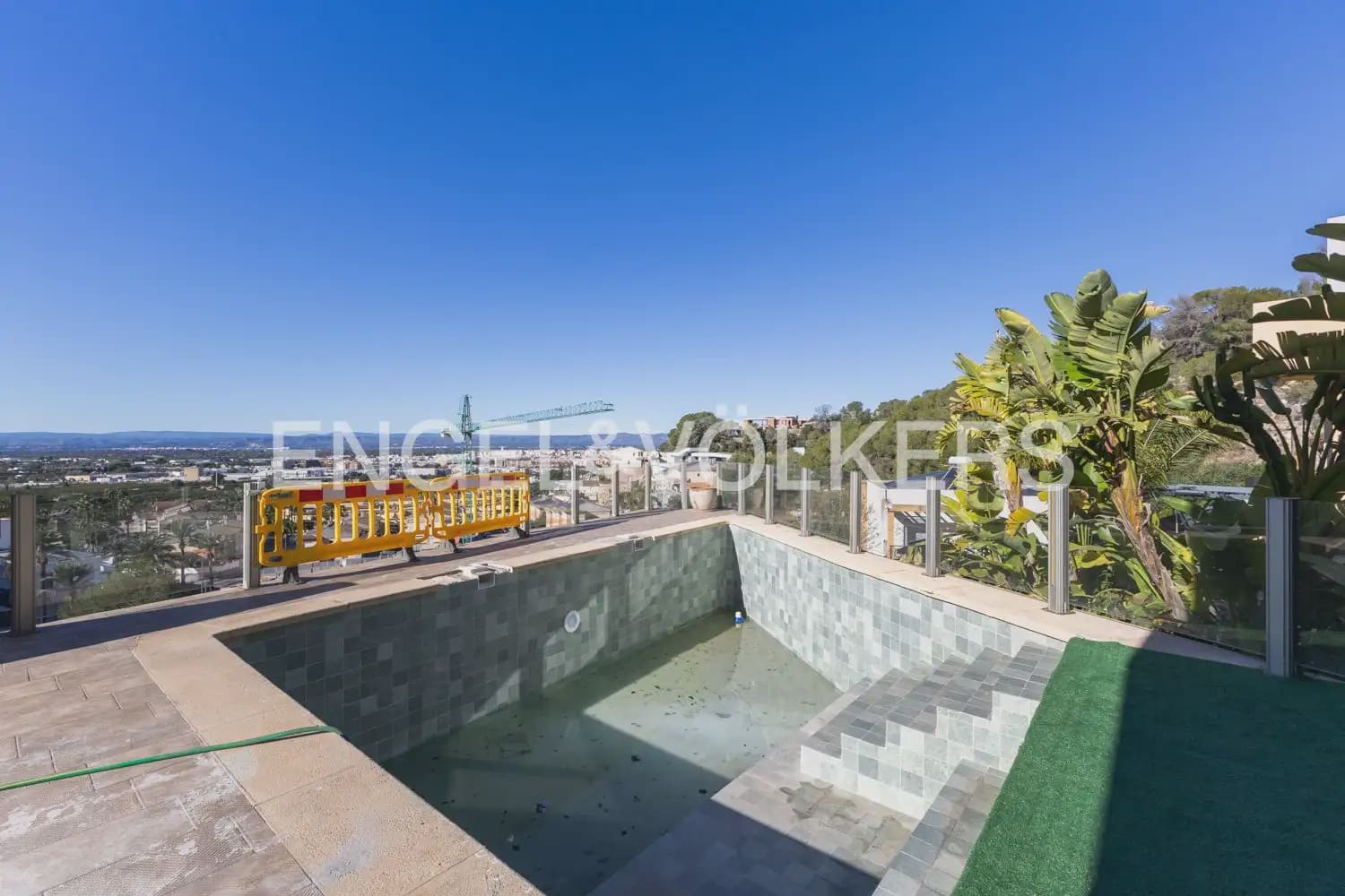 3 bedroom Semi-detached Villa for sale in Alzira with pool garage - € 480,000 (Ref: 9898175)