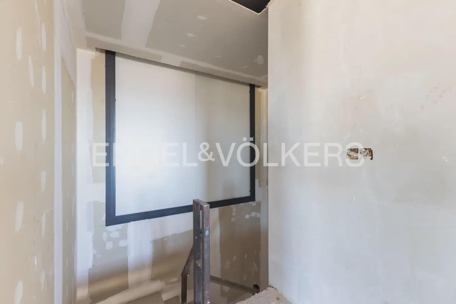 3 bedroom Semi-detached Villa for sale in Alzira with pool garage - € 480,000 (Ref: 9898175)