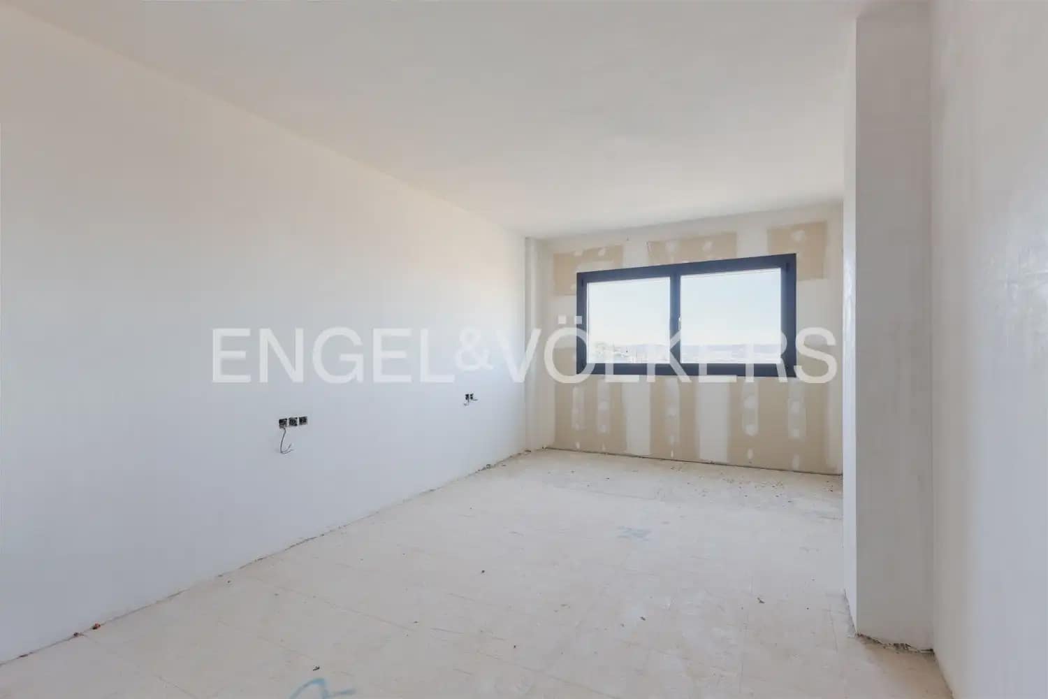 3 bedroom Semi-detached Villa for sale in Alzira with pool garage - € 480,000 (Ref: 9898175)