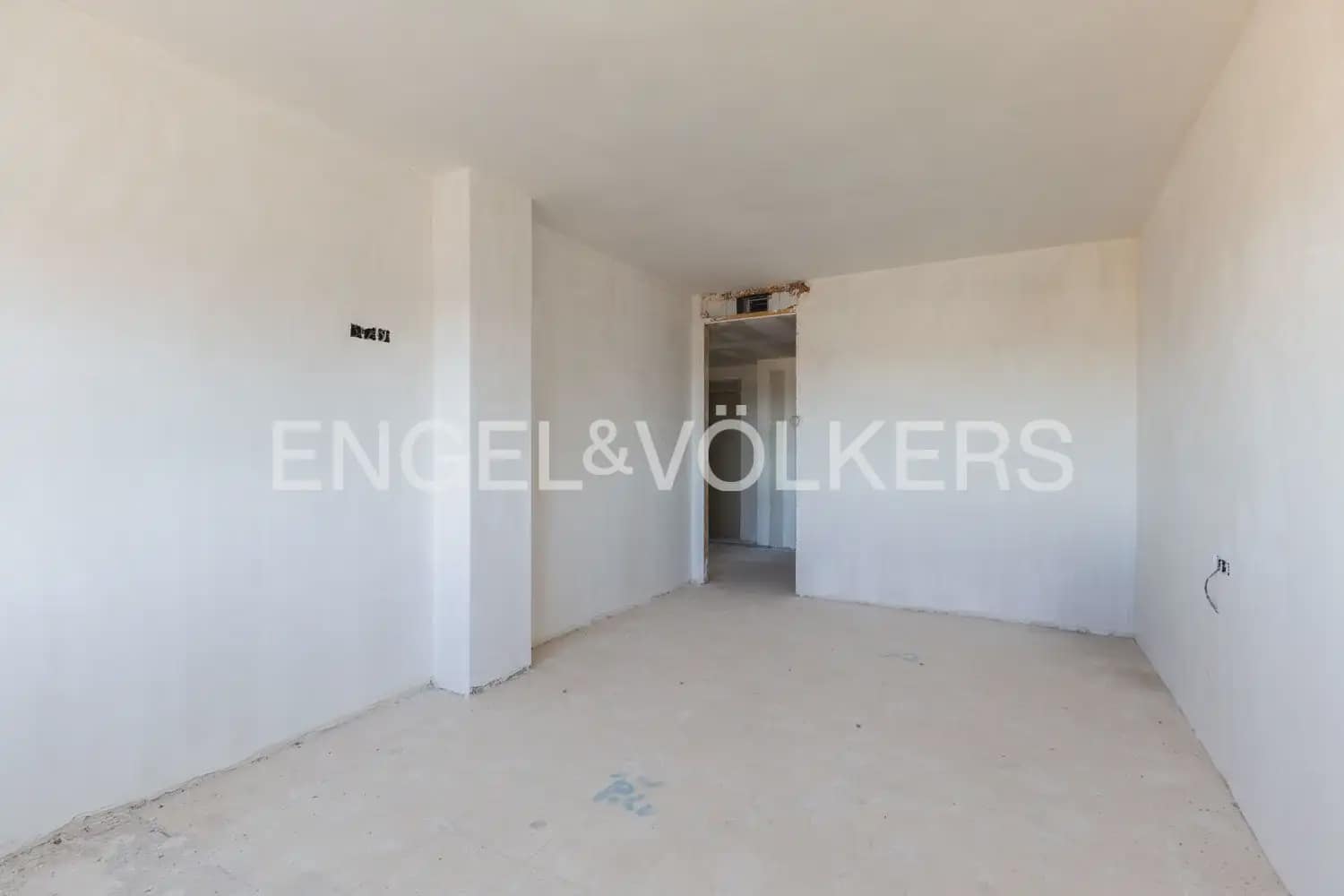 3 bedroom Semi-detached Villa for sale in Alzira with pool garage - € 480,000 (Ref: 9898175)
