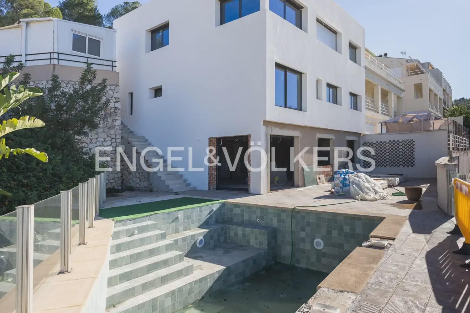 3 bedroom Semi-detached Villa for sale in Alzira with pool garage - € 480,000 (Ref: 9898175)