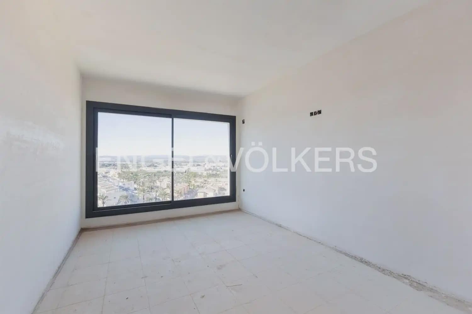 3 bedroom Semi-detached Villa for sale in Alzira with pool garage - € 480,000 (Ref: 9898175)