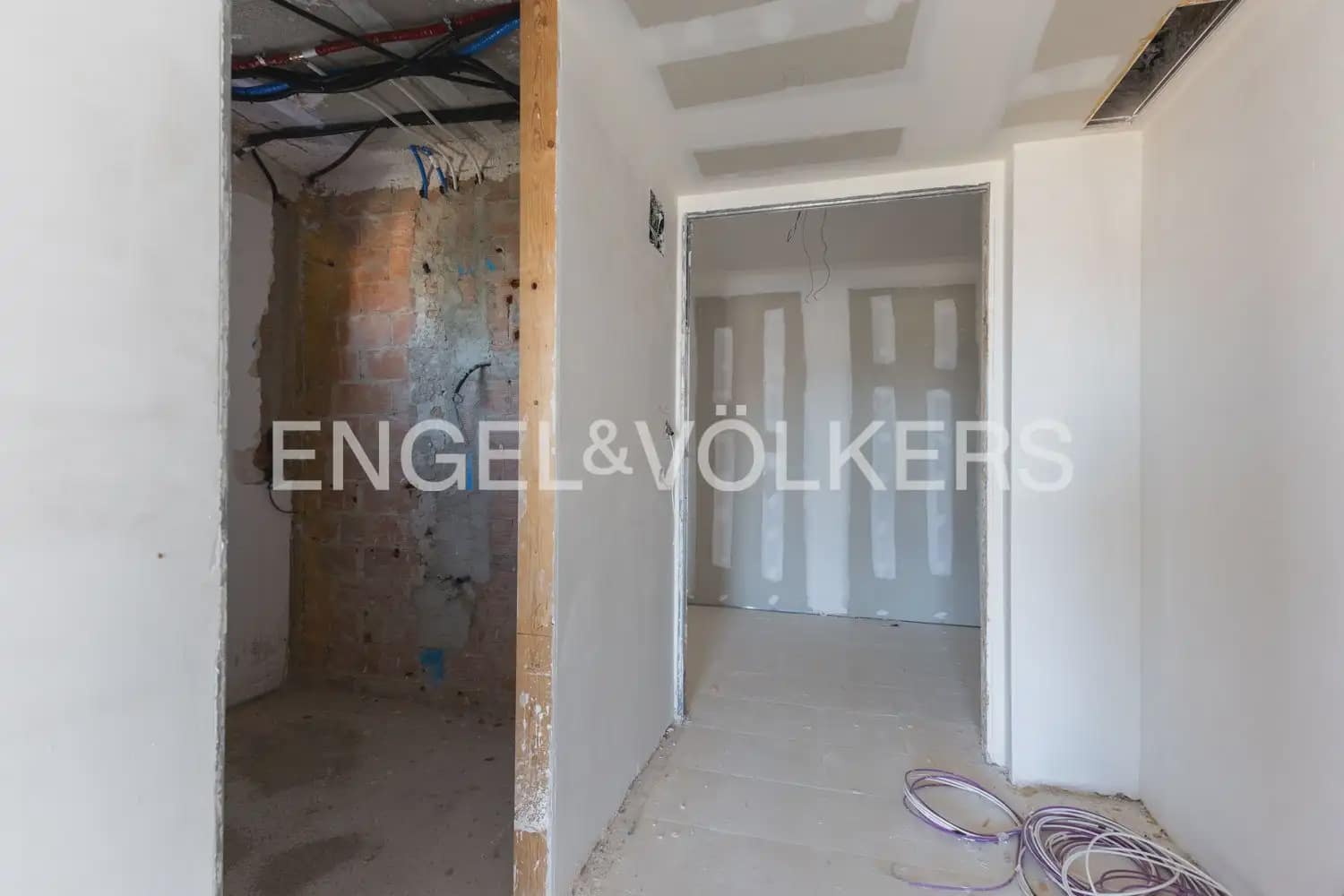 3 bedroom Semi-detached Villa for sale in Alzira with pool garage - € 480,000 (Ref: 9898175)