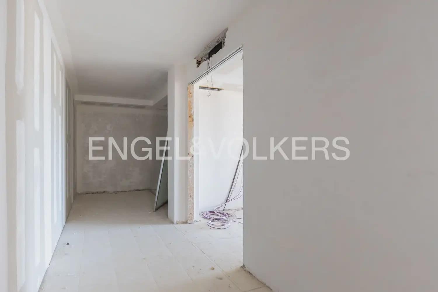 3 bedroom Semi-detached Villa for sale in Alzira with pool garage - € 480,000 (Ref: 9898175)