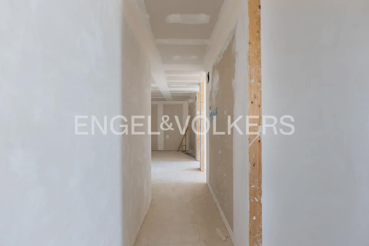 3 bedroom Semi-detached Villa for sale in Alzira with pool garage - € 480,000 (Ref: 9898175)