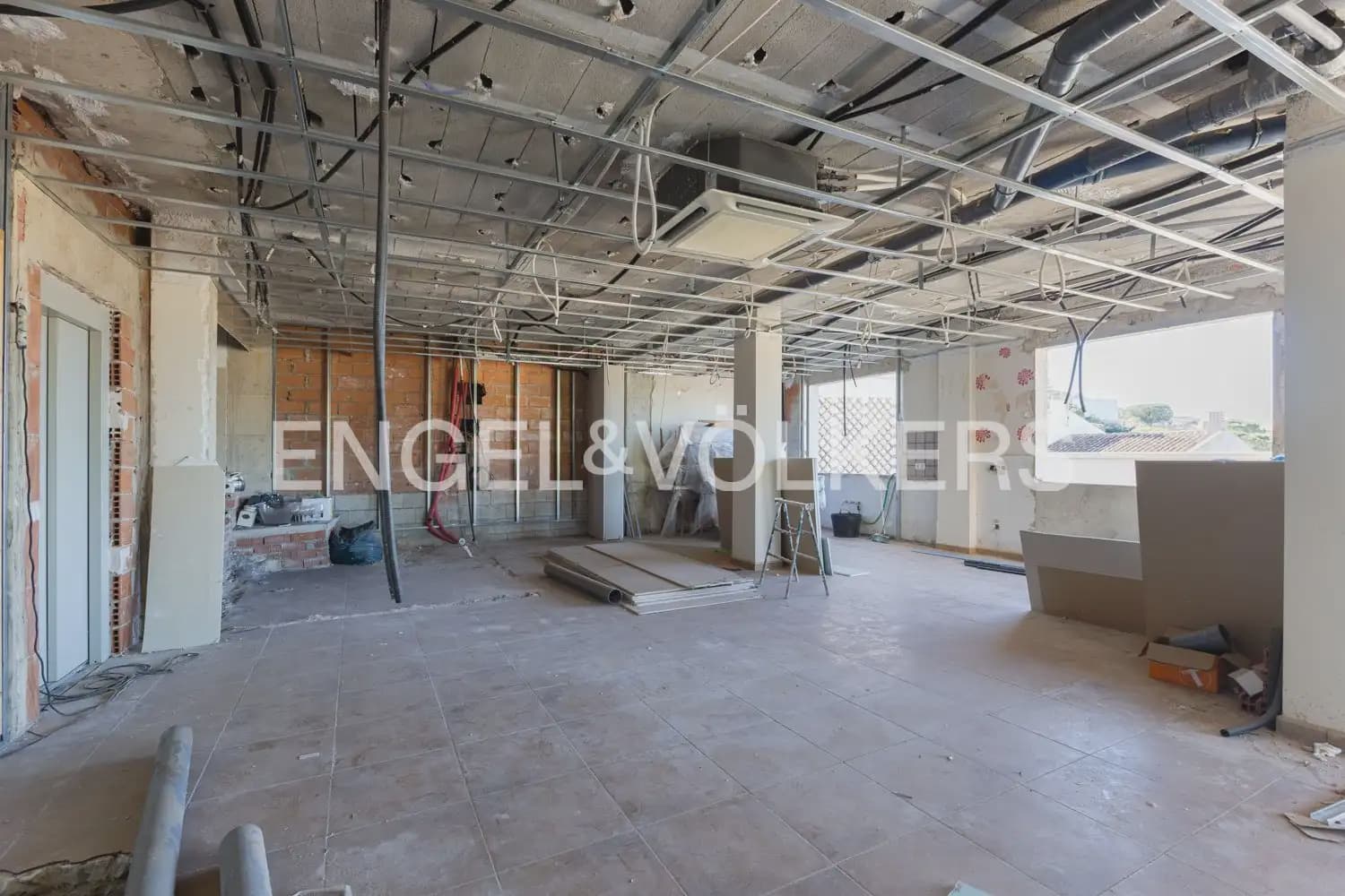 3 bedroom Semi-detached Villa for sale in Alzira with pool garage - € 480,000 (Ref: 9898175)