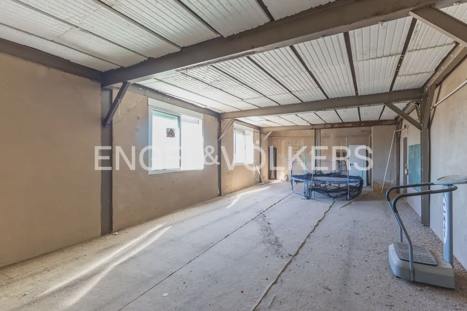 3 bedroom Semi-detached Villa for sale in Alzira with pool garage - € 480,000 (Ref: 9898175)