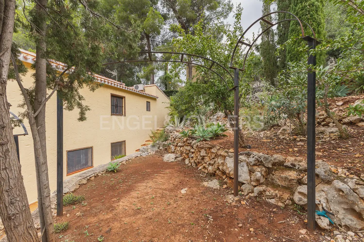4 sovrum Finca/Hus på landet till salu i Pedreguer med garage - 295 000 € (Ref: 9898176)