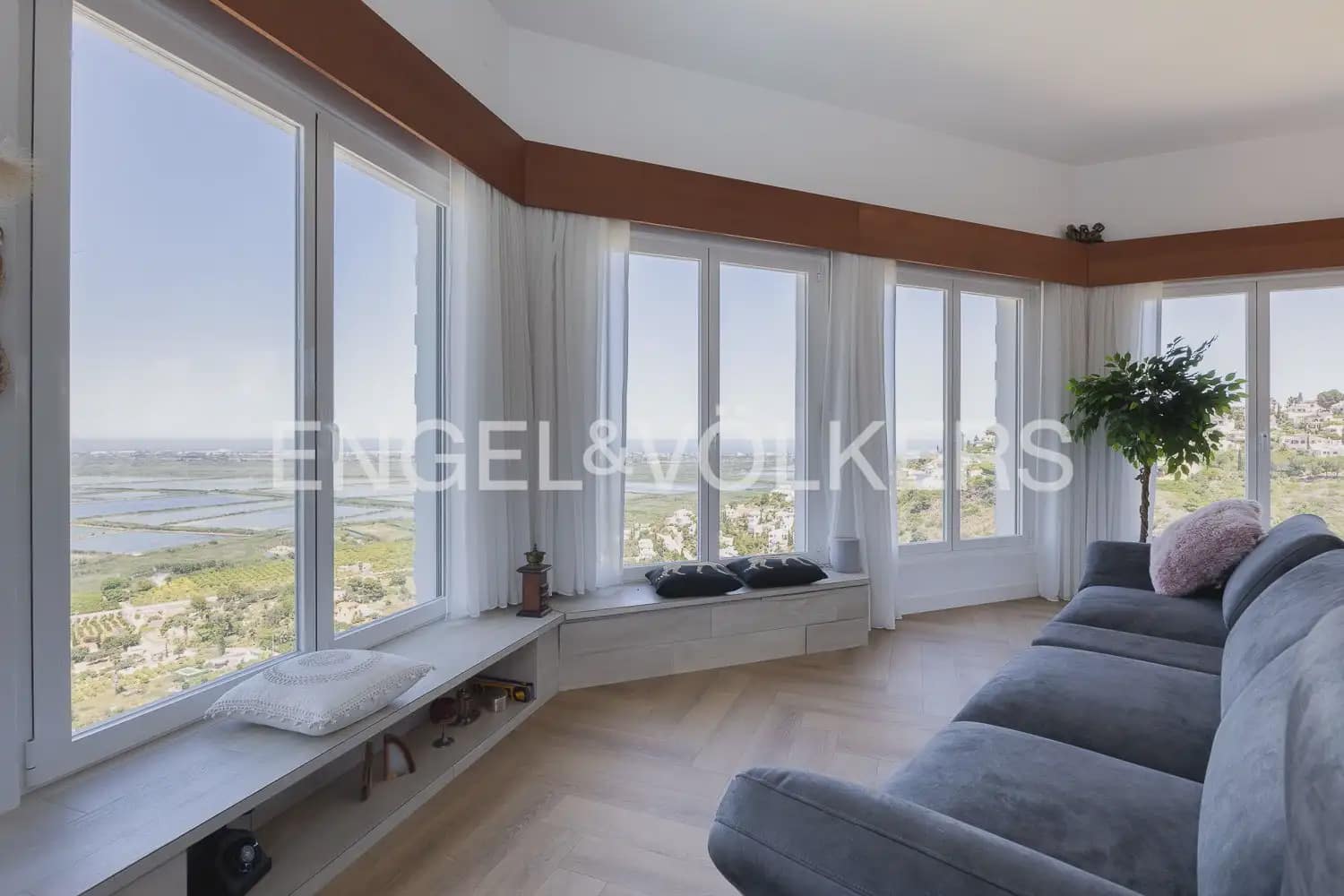 6 Zimmer Villa zu verkaufen in Pego mit Pool Garage - 895.000 € (Ref: 9898177)