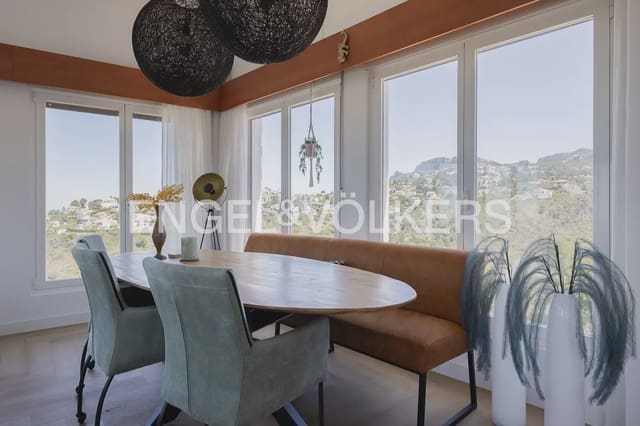 6 Zimmer Villa zu verkaufen in Pego mit Pool Garage - 895.000 € (Ref: 9898177)