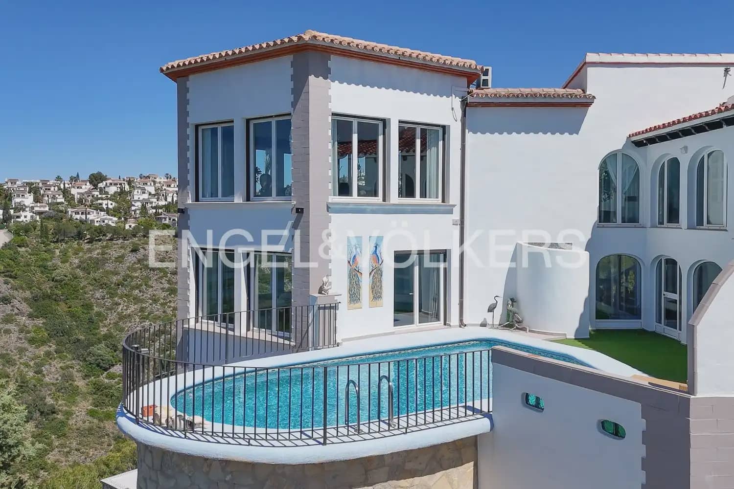 6 Zimmer Villa zu verkaufen in Pego mit Pool Garage - 895.000 € (Ref: 9898177)
