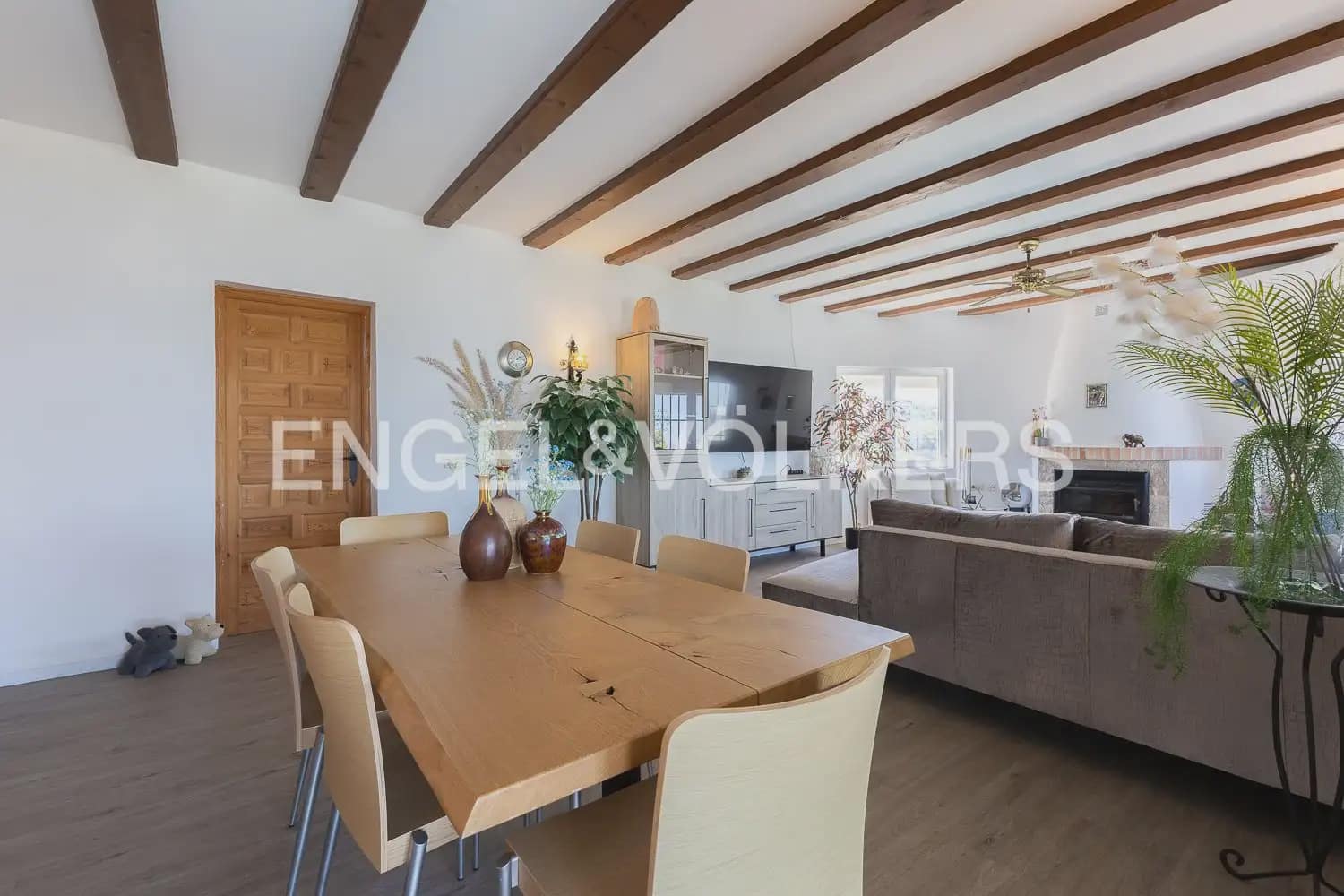 6 Zimmer Villa zu verkaufen in Pego mit Pool Garage - 895.000 € (Ref: 9898177)