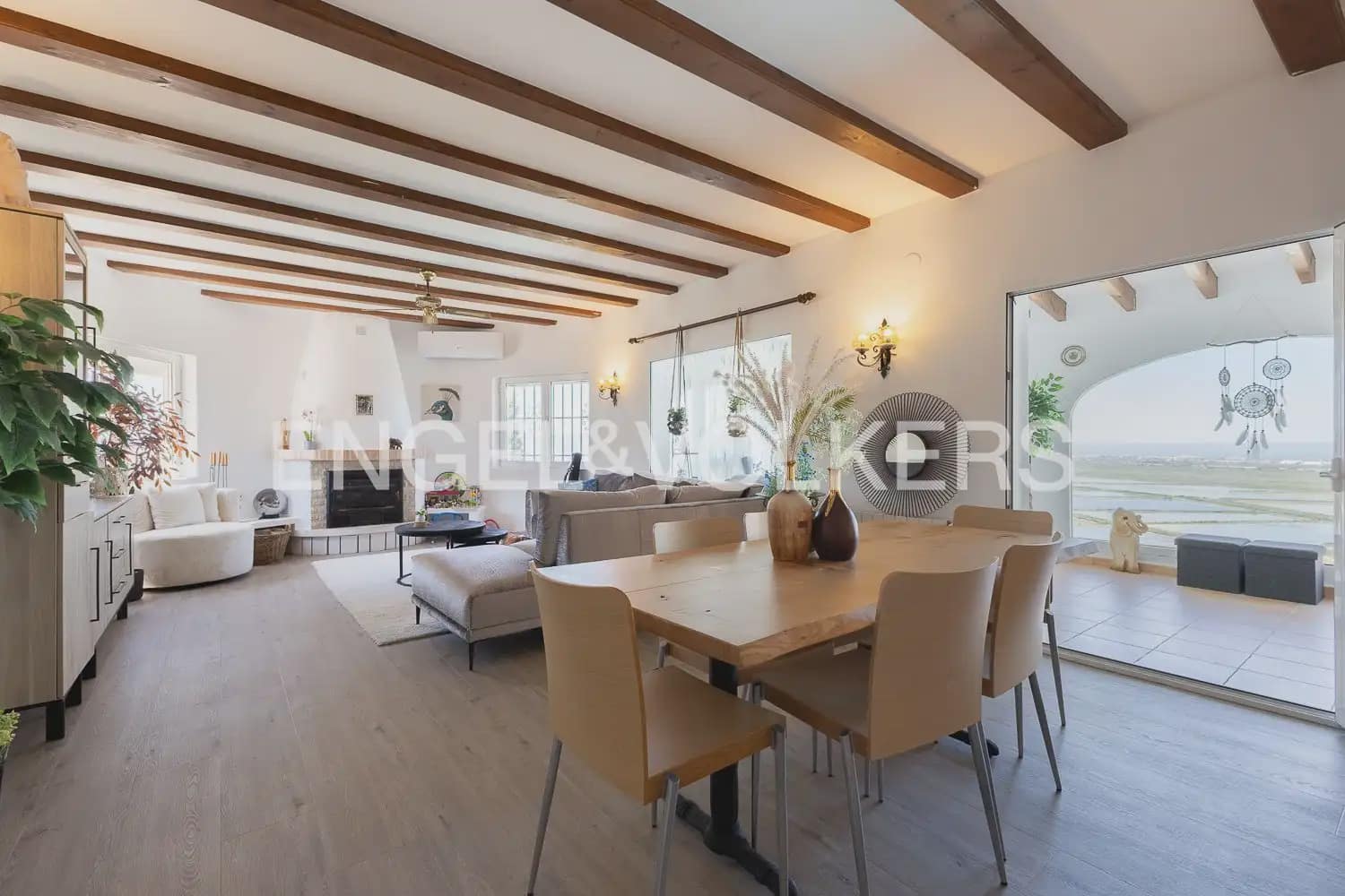 6 Zimmer Villa zu verkaufen in Pego mit Pool Garage - 895.000 € (Ref: 9898177)