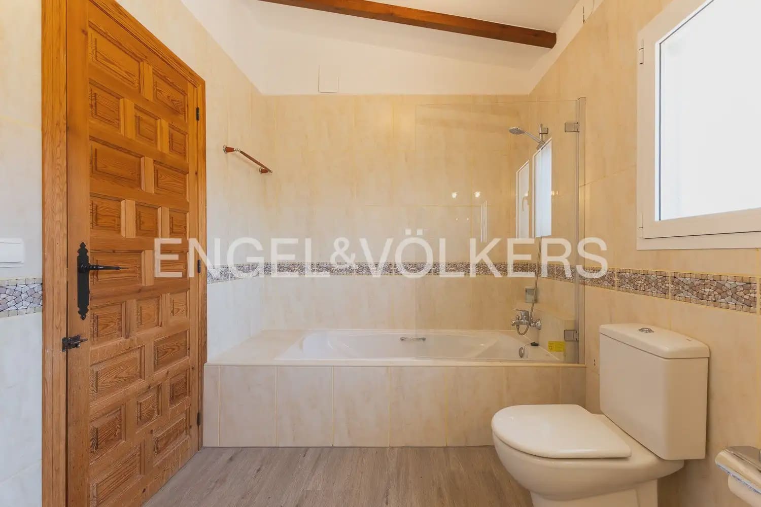 6 Zimmer Villa zu verkaufen in Pego mit Pool Garage - 895.000 € (Ref: 9898177)
