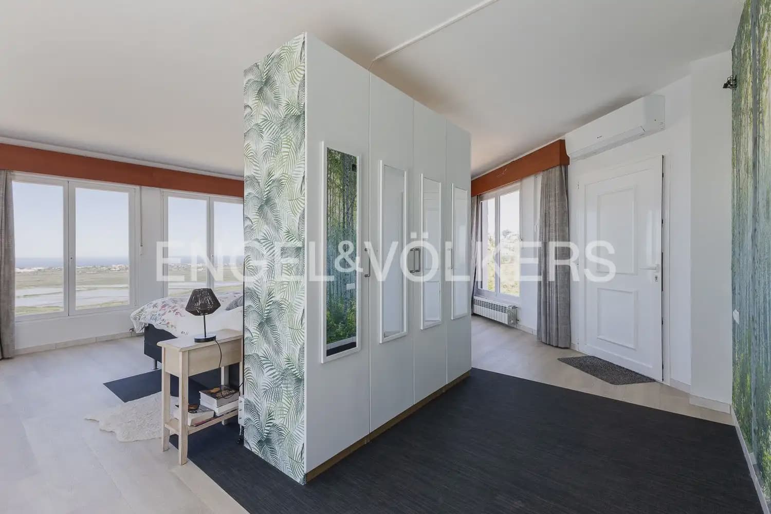 6 Zimmer Villa zu verkaufen in Pego mit Pool Garage - 895.000 € (Ref: 9898177)