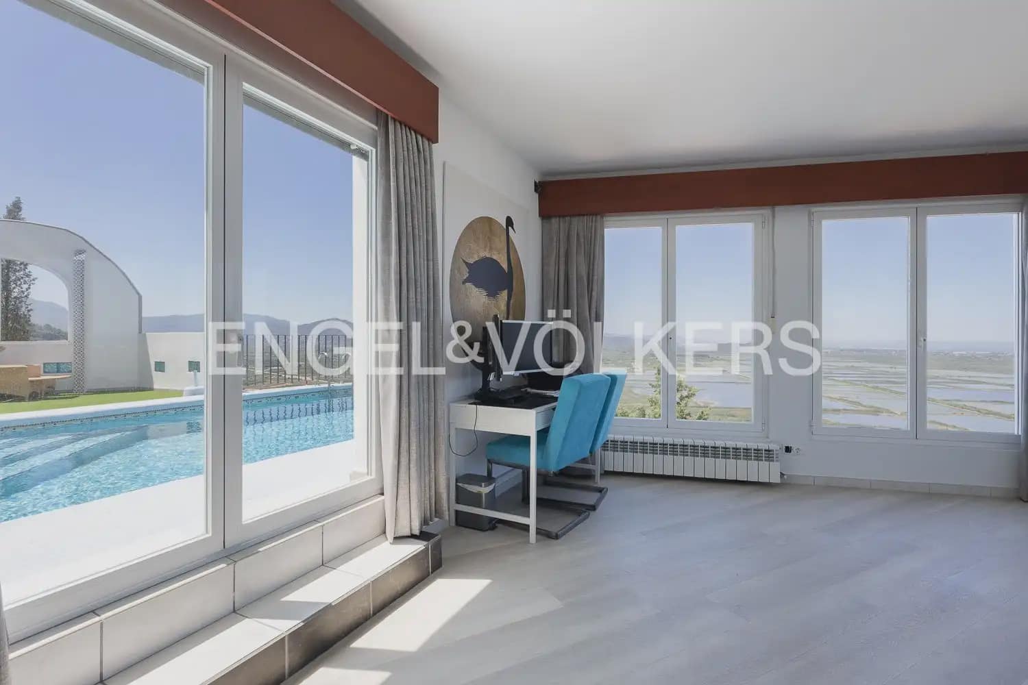 6 Zimmer Villa zu verkaufen in Pego mit Pool Garage - 895.000 € (Ref: 9898177)