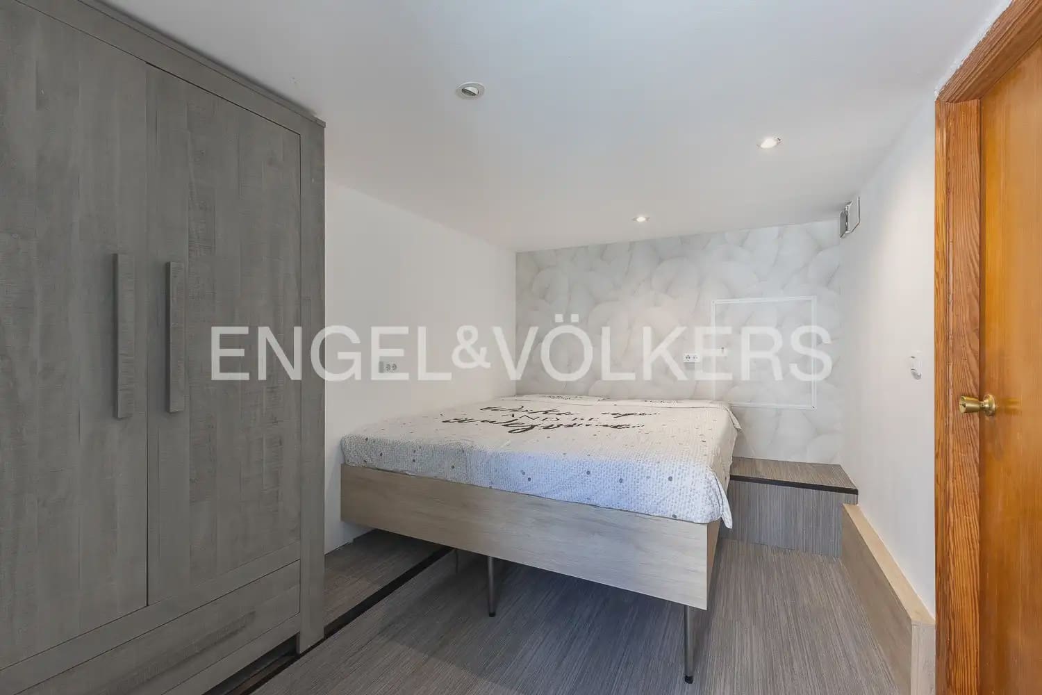 6 Zimmer Villa zu verkaufen in Pego mit Pool Garage - 895.000 € (Ref: 9898177)