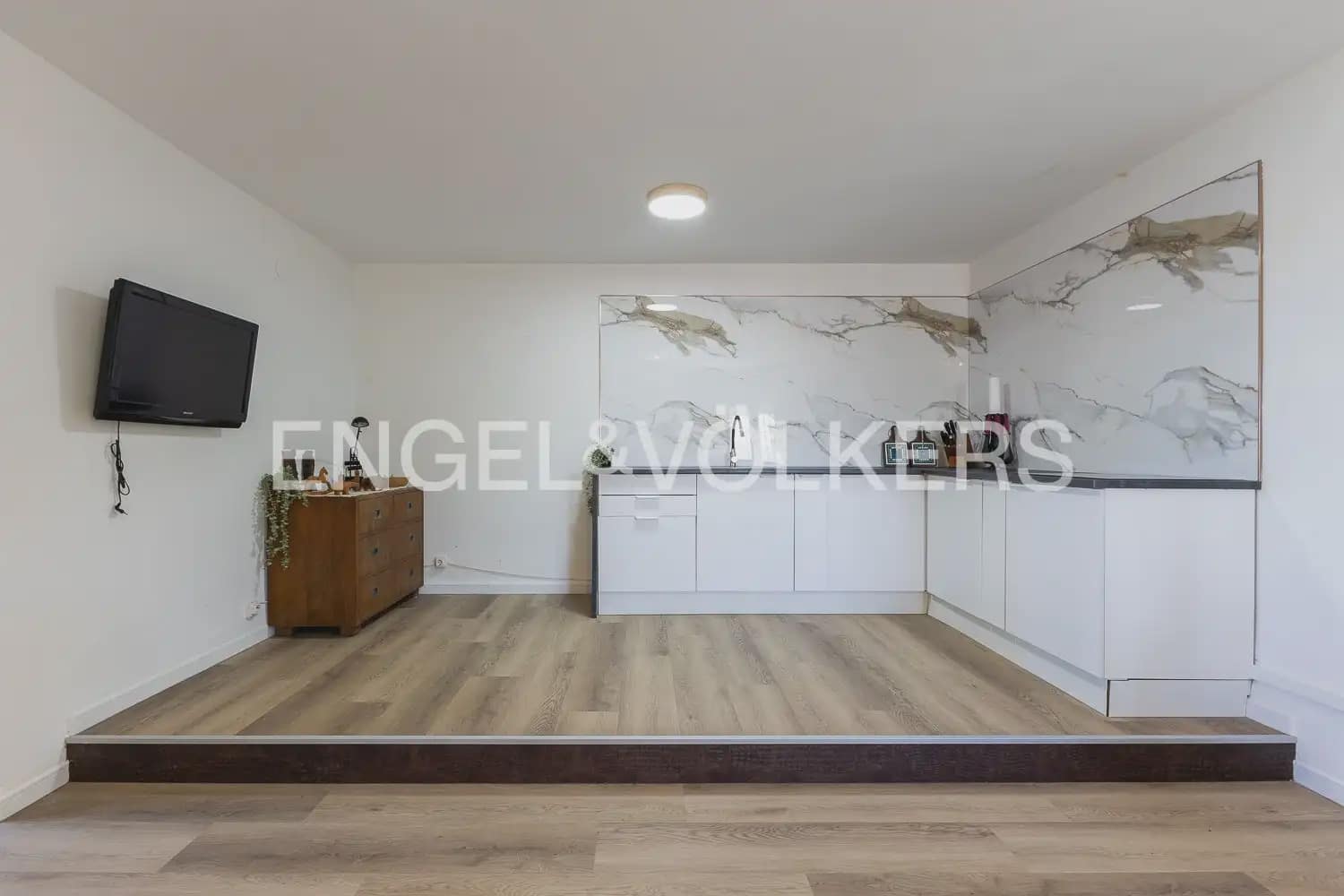 6 Zimmer Villa zu verkaufen in Pego mit Pool Garage - 895.000 € (Ref: 9898177)