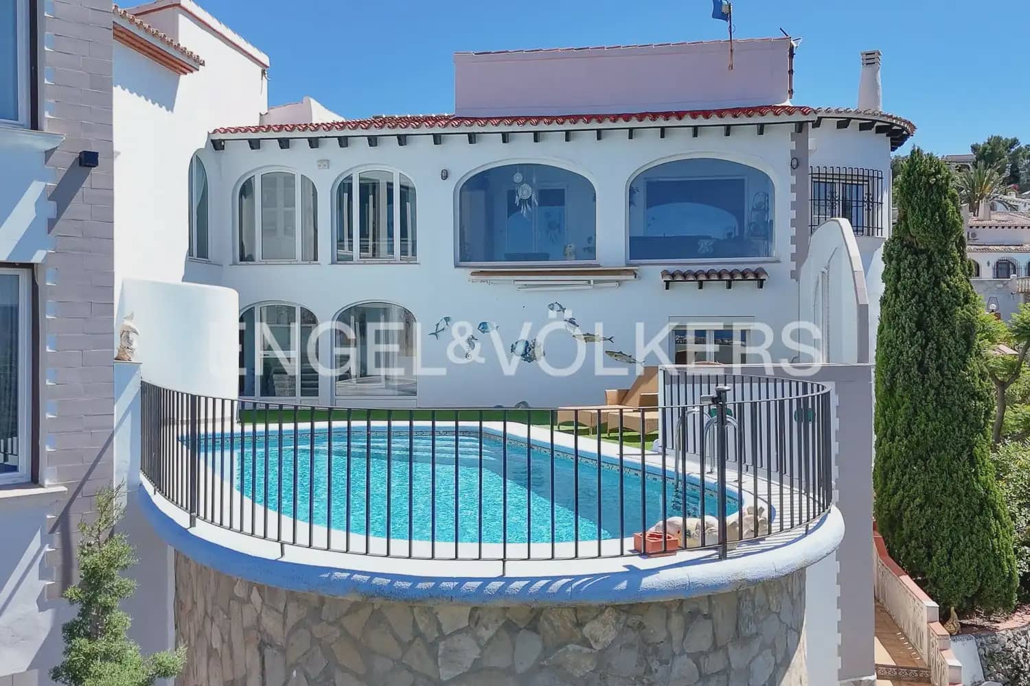 6 Zimmer Villa zu verkaufen in Pego mit Pool Garage - 895.000 € (Ref: 9898177)