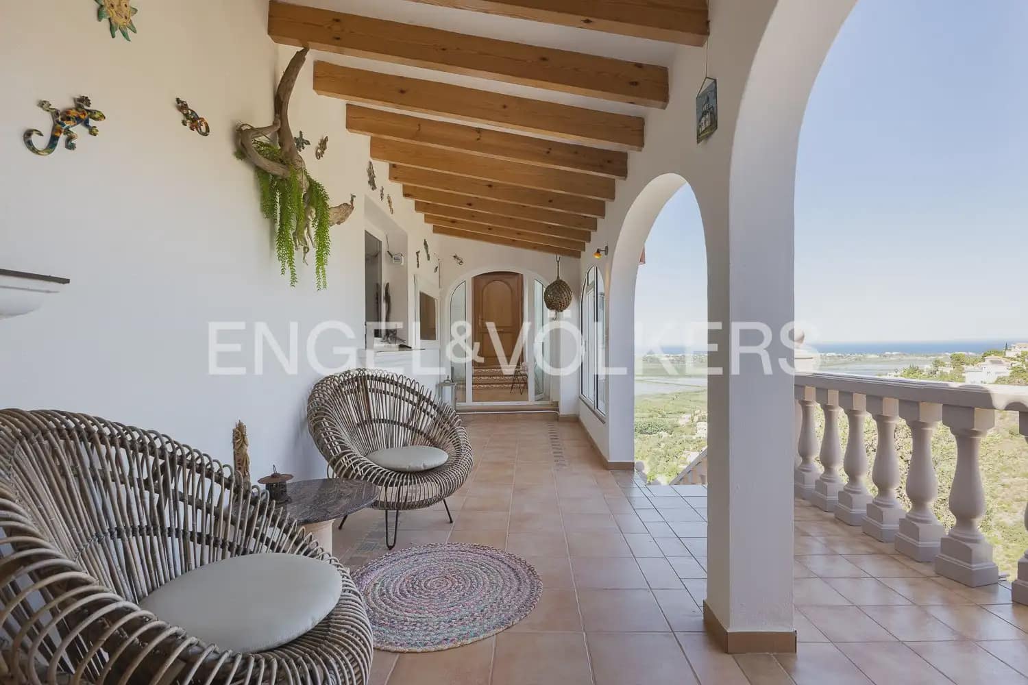 6 Zimmer Villa zu verkaufen in Pego mit Pool Garage - 895.000 € (Ref: 9898177)