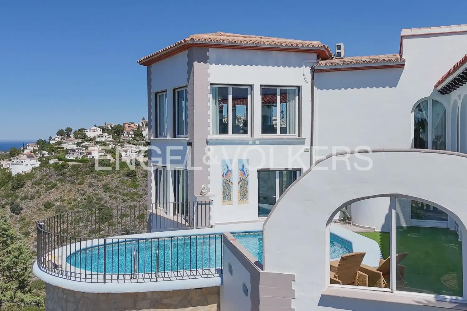 6 Zimmer Villa zu verkaufen in Pego mit Pool Garage - 895.000 € (Ref: 9898177)