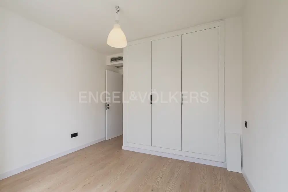Appartement de 4 chambres à louer à Valence ville avec garage - 2 100 € (Ref: 9898178)