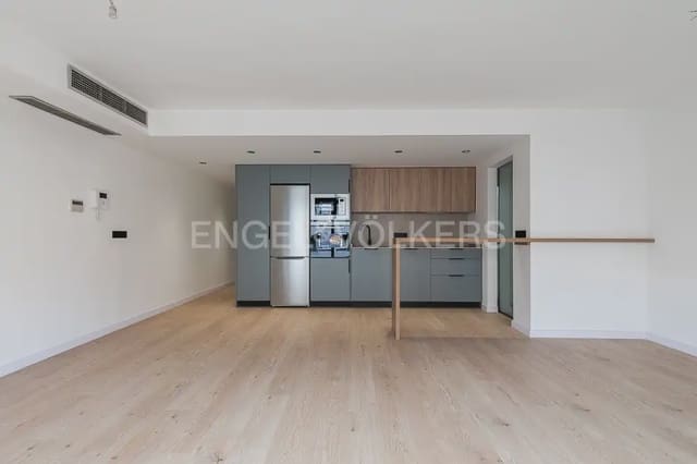 Appartement de 4 chambres à louer à L'Amistat, Valence ville avec garage - 2 100 € (Ref: 9898178)