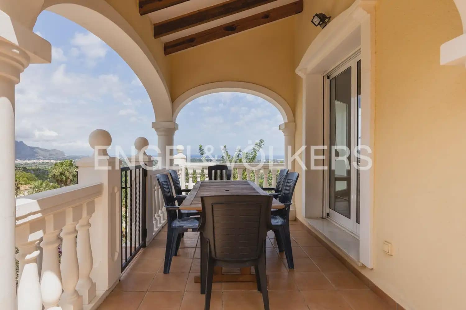 4 quarto Moradia para venda em Pedreguer com piscina - 549 000 € (Ref: 9898183)
