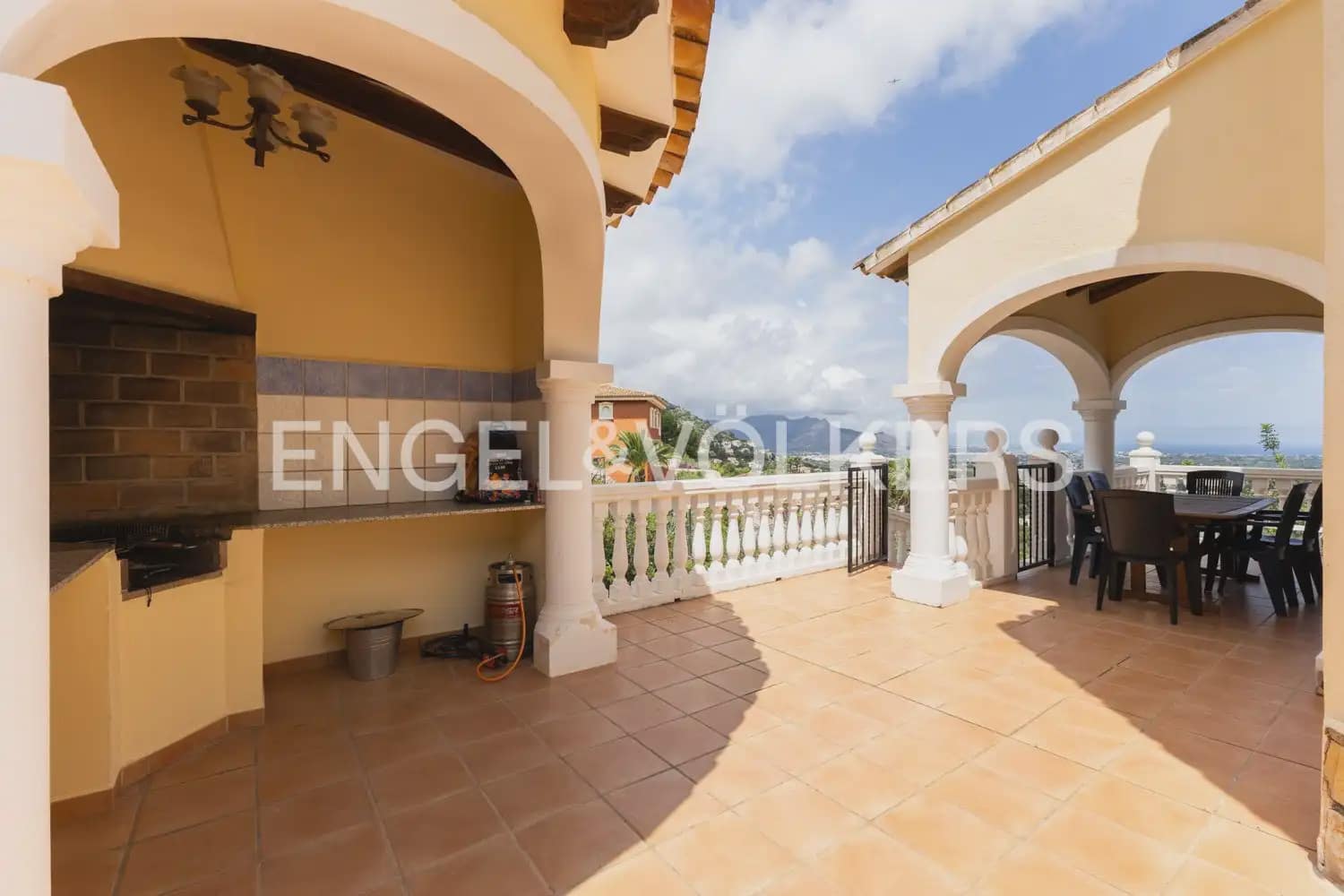 4 quarto Moradia para venda em Pedreguer com piscina - 549 000 € (Ref: 9898183)